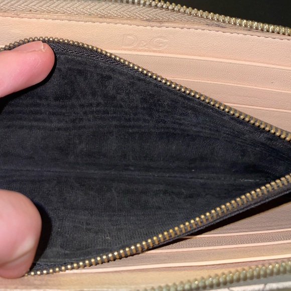 Dolce and Gabbana Leather Wallet ( Rose Gold/ Pink-Tan ) - Picture 4 of 4